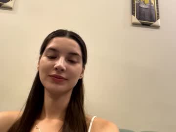 Selinabonnet, 18 years old, Goal: Stand up ^^ Hello! My name is Sofia i'm #18 yo #new #bigboobs #b #shy #young [98 tokens remaining], webcam photo