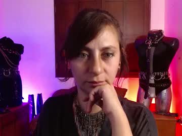 Serena_xyz, 35 years old, My gaze dominates your lust. Ready to kneel? #findom #mistress #new #femdom #tattoo, webcam photo