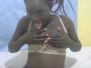 Squirting cam girl Sexy2834 live now