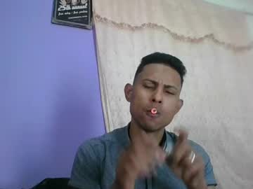 Muscle cam star Sexyleon69, 27 yrs