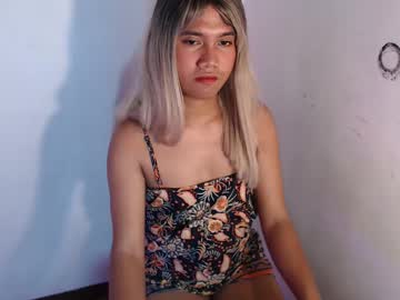 Hairy cam model Sexynatalia_, 18 yrs live now