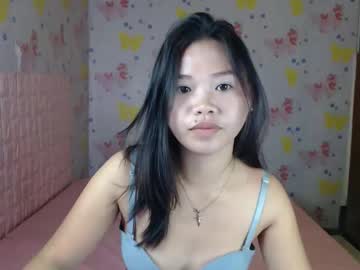 Sexyreesebunny, 18 years old, Im new here please be kind and cum with me mmmmmmmmmm #new #asian #pinay #18 #hairy, webcam photo
