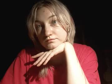Shakitakizior, 99 years old, goal: try to smile xD #new #natural #shy #blonde #teen [50 tokens remaining], webcam photo