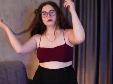 Shandejarnett, 18 years old, GOAL: hug yourself from behind [17 tokens remaining] Welcome to my room! Call me Maya<3, I'm from Slovakia, 18 y.o. Let's have the best time together! #bigass #18 #redhead #shy #new, webcam photo