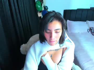 Squirting cam girl Shantalsmith2_ age 24 yrs live now