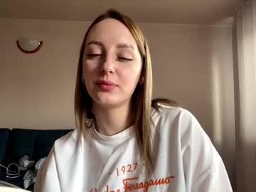 Shaunamojardin, 18 years old, Goal: Show my outfit   :)   ><   ;P <3 ? #New #18 #bigboobs #shy #cute [0 tokens remaining], webcam photo