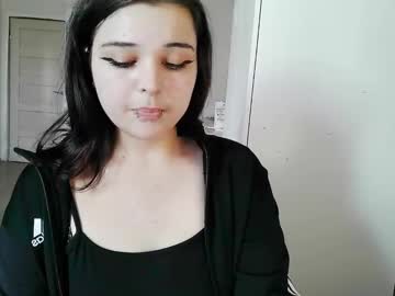 Sheril_belton, 20 years old, spank ass X10 [979 tokens remaining] #shy #bigass #new #smoking #nonude, webcam photo