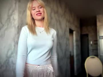 Sherrillmccleaf, 18 years old, Im Sherri! just first time here ? Goal: bend over and lick finger hot and close #shy #new #blonde #18 #teen [11 tokens remaining], webcam photo