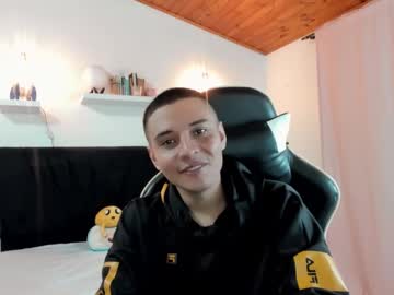 shyboy69_ - Live EU Performer