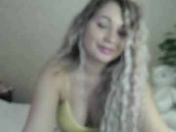 Muscle cam star Shyevaa, 23 yrs