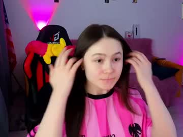 Recommended: shyvivi_