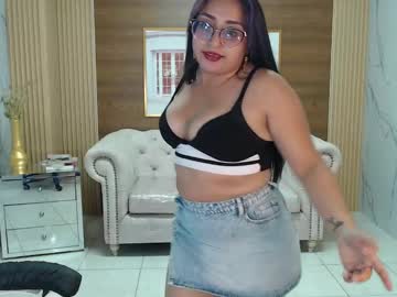 Feet Cams Live model Sirelle_s, age 25 streaming Foot Fetish VR