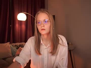 Sirenaflirt, 24 years old, GOAL: Just for chill [187 tokens remaining] Hey! This is my first day! Let's have fun #18 #new #nonude #blonde #shy, webcam photo