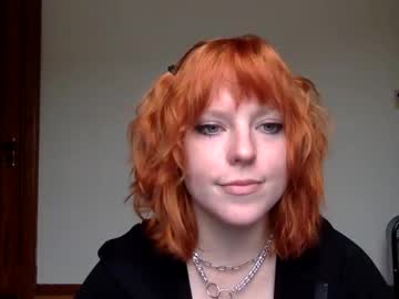 Live cam performer Sisypheanlove streaming now