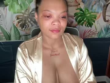 Skarlett003 • naturalbigboobs • United States • public