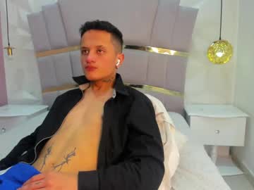 Skinnyzeth, 21 years old, GOAL: Flash Dick [29 tokens remaining] Great hot young cock #young #latina #muscle #cock #cum, webcam photo