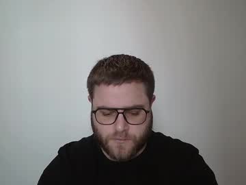 Live gay cam model Skyline_angel30 streaming now in HD