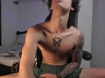 Snakebutterfly big cock cam stud 19 yrs streaming live