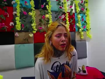 Feet Cams Live model Sofi_squirt_, age 28 streaming Foot Fetish VR