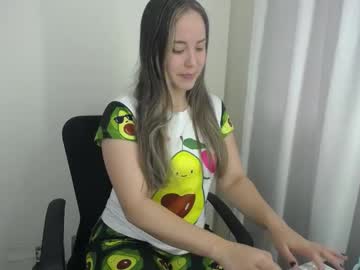 Sofi_sweetcam21, 27 years old, hi?? Lovense Domi on - Multi Goal: OIL SHOW WITH CONFETTI + BIRTHDAY DANCE [4000tk each Goal] #bigass #latina #smalltits #new #french, webcam photo