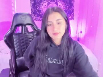 Sofia018, 19 years old, Oiled Body?? [96 tokens left] ?? Make me crazy? #hairy #lovense #bigass #saliva #new, webcam photo