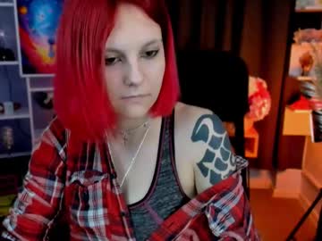Sophia_fleur, GOAL: sexy dance [192 tokens remaining] Chill day~ ? #shy #18 #mistress #feet #natural, webcam photo