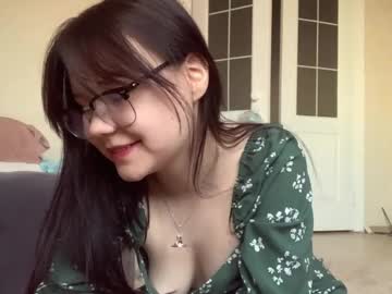 Sotastarcaug, 18 years old, Goal: tease with butt  |hello world I'm Lily #18 #?ute #teen #c2c #new #bigass [76 tokens remaining], webcam photo