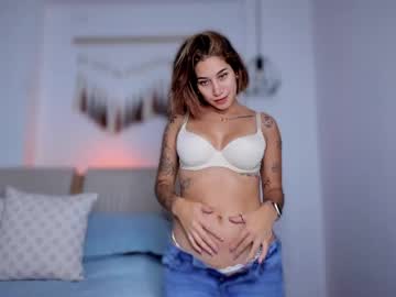 Soytulu_ • latina • here ... • public