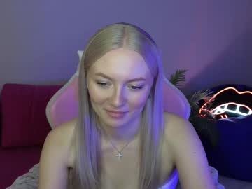 Stacywes1, 18 years old, Goal reached! Thanks to all tippers! Hello everyone is my first day here, I really want to meet each of you!? #new #blonde #18 #skinny #daddy, webcam photo
