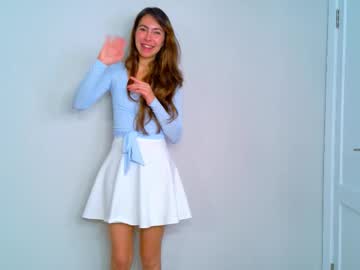 Live cam performer Starlace_ streaming now