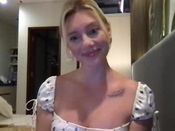 Stella_loveu, 27 years old, GOAL: Dance [298 tokens remaining] Welcome to my room! #shy #natural #skinny #petite #new, webcam photo