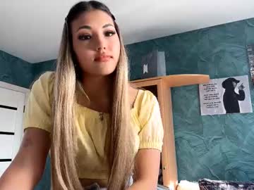 Sugar_cupcake, 18 years old, Goal: Wish me a luck! Hey guys, i am Jane! #new #shy #18 #young #blonde [18 tokens remaining], webcam photo