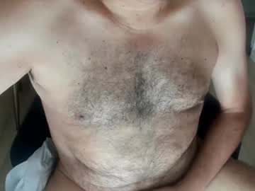 Catch me live as Sugarhairybear, age 42 yrs in premium male cam shows