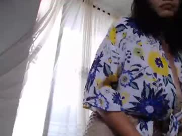 Squirting cam girl Sun1moon6 age 24 yrs live now