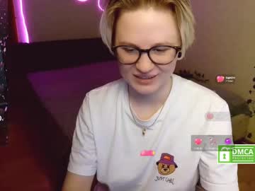 Hairy cam model Sunny_mood, 22 yrs live now