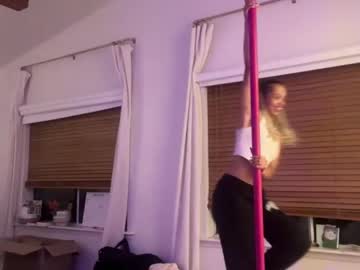 Sunshinesweets, Goal 1 : Naked (2218 tokens remaining) #new #blonde #teen #shy #18, webcam photo