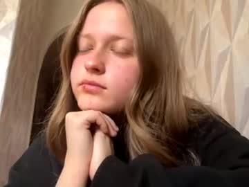Susannahmcateer, 18 years old, ?play with my hair? #18 #shy #teen #young #new [12 tokens remaining], webcam photo