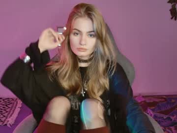 Swag_evalution, 22 years old, GOAL: TAKE OFF SWEATER AND SHOW SWAG [495 tokens remaining] Welcome! I'm new here (again) #braces #blonde #pantyhose #nonude #new, webcam photo