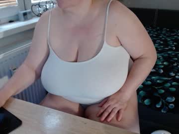 sweetboobs85h - Live Performer