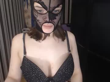 Squirting cam girl Sweetcherry505 live now
