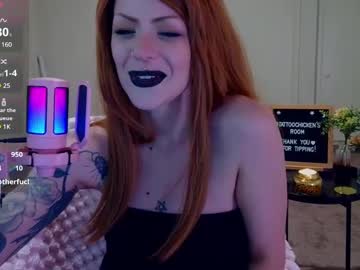 Squirting cam girl Tattoochicken live now