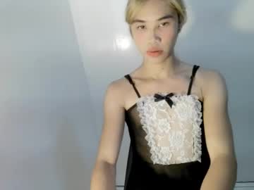 Skinny Asian cam girl Tewang_wang live in HD