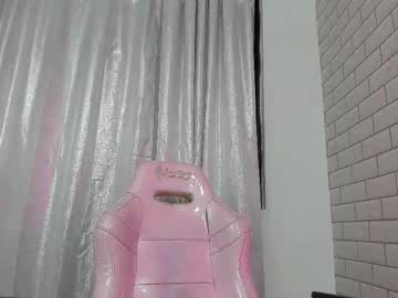 Thalia_cortea, 21 years old, Show my favorite panties ?? [44 tokens left] What color I carry today? Come and discover my secret ... ?? #teen #latina #18 #daddysgirl, webcam photo