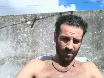 The_nomad_show • Portugal • public