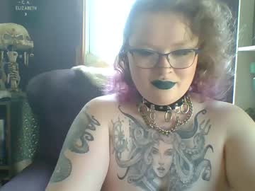 Thiccwitchbitch • bbw30y • United States • public