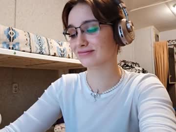 Thorashortle, 18 years old, Goal: show outfit! I am new here and your support is very important to me! Thank you! ^^ #teen #18 #cute #new #shy [33 tokens remaining], webcam photo