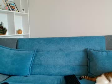 Squirting cam girl Tiffquinn age 25 yrs live now