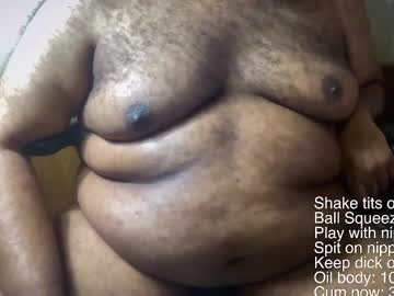 Hairy cam model Tjthechubby, 32 yrs live now