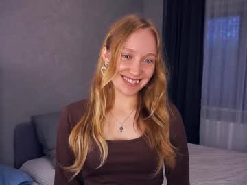 Tobicovitt, 18 years old, Gentle touches for my necklace <3 #new #18 #shy #teen #cute [60 tokens remaining], webcam photo