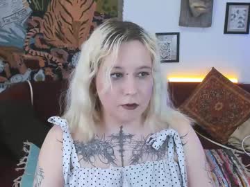 Feet Cams Live model Tollimoll, age 19 streaming Foot Fetish VR